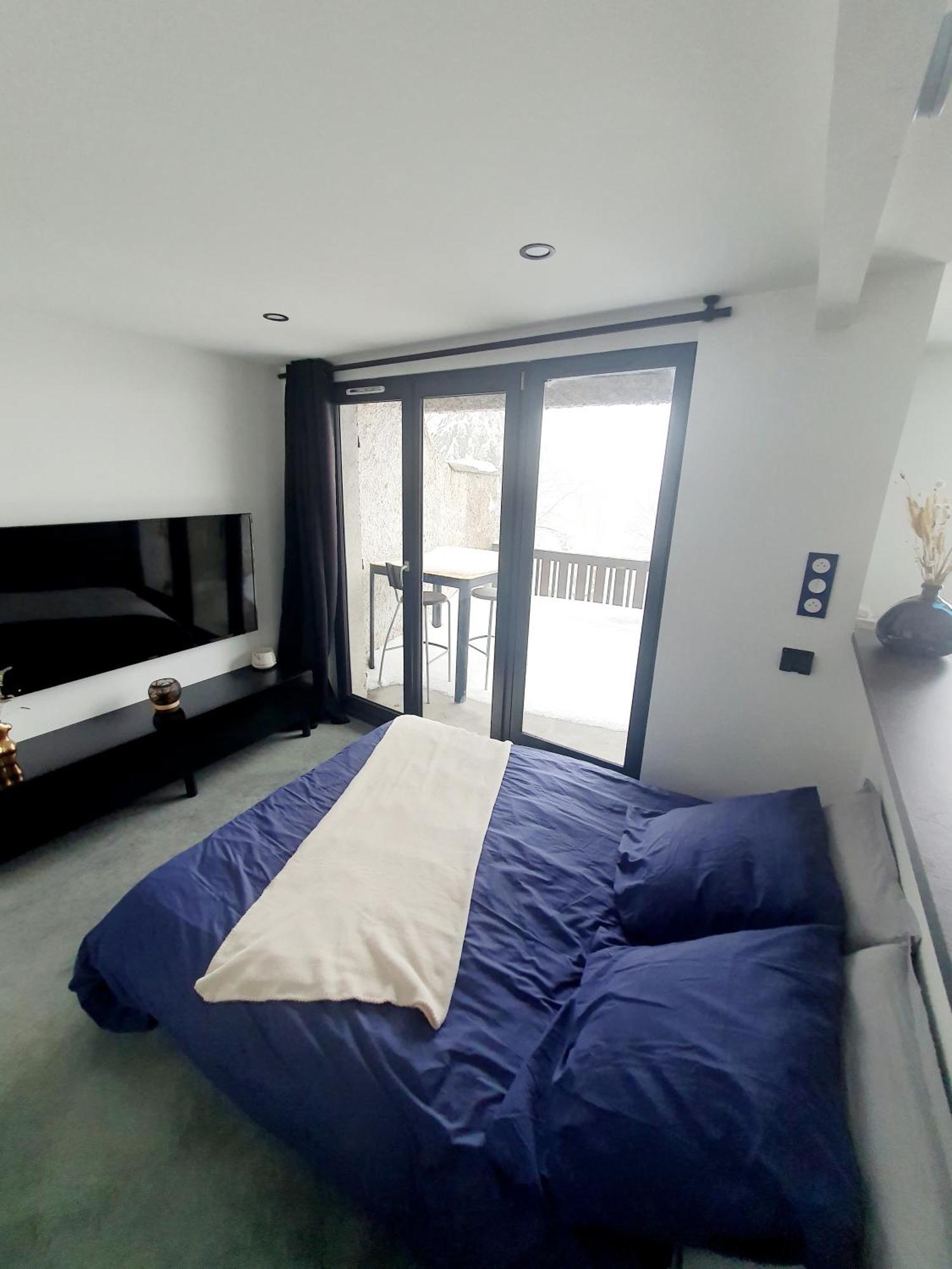 Apartamento Bienvenue Dans Le Cobalt ! Cholonge Exterior foto